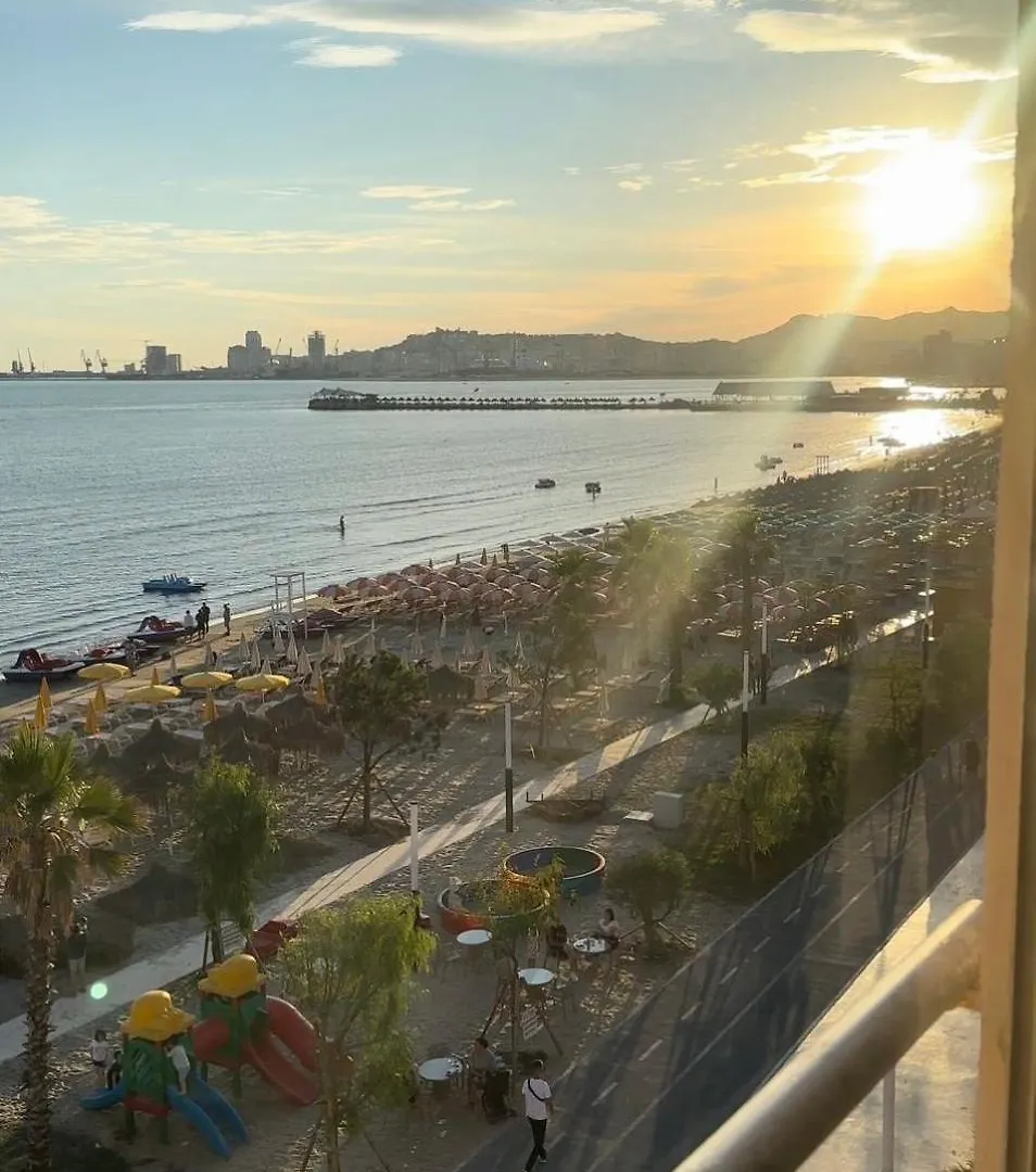 Beach Front Apartment Pedonale Durres 0*,