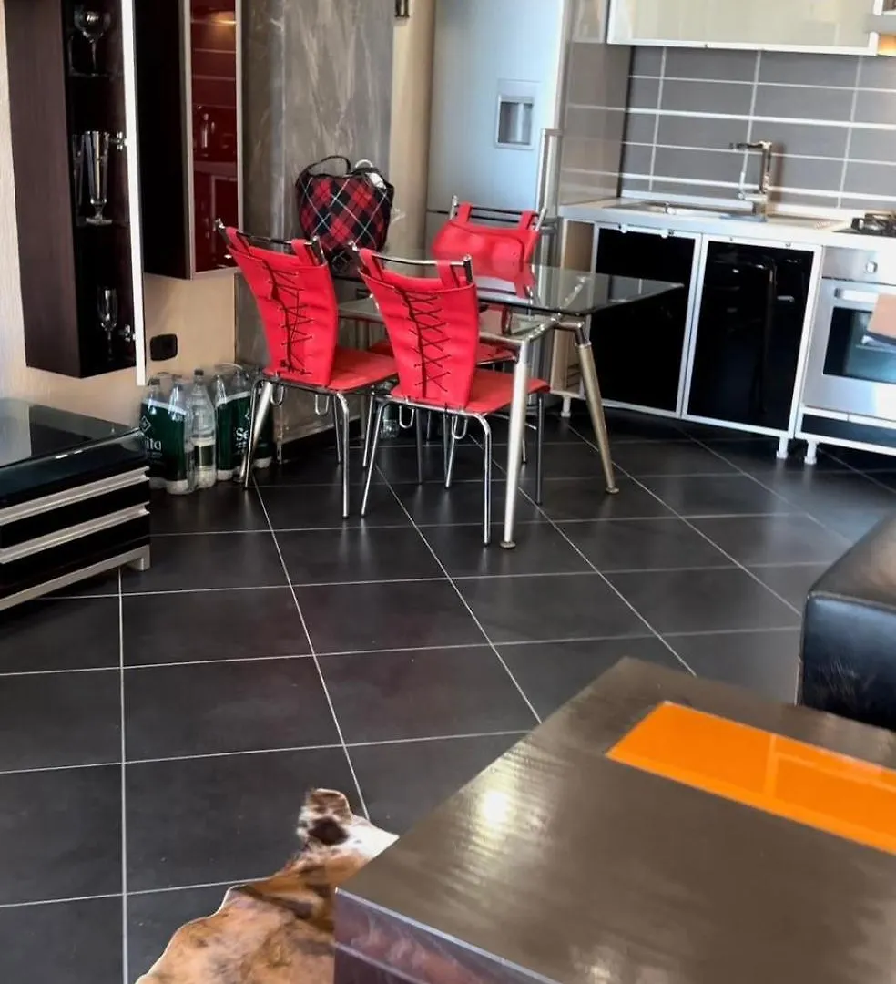 Beach Front Apartment Pedonale Durres Albania